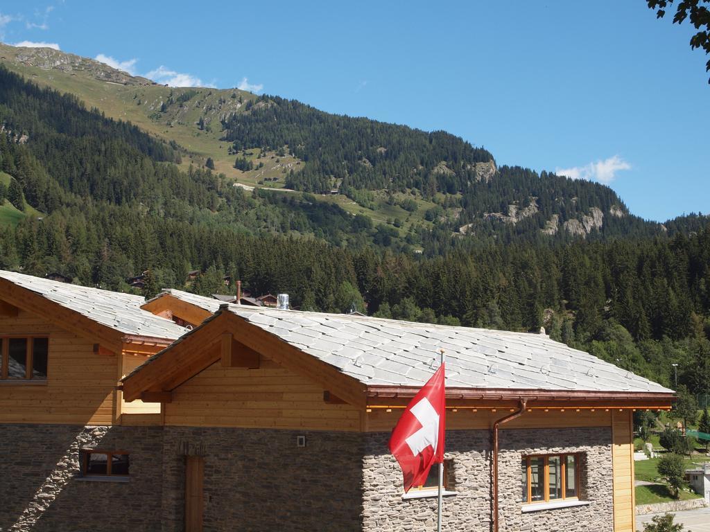 Swissalpschalet Chalet Timber Inn 4-5 Blatten bei Naters Exterior photo